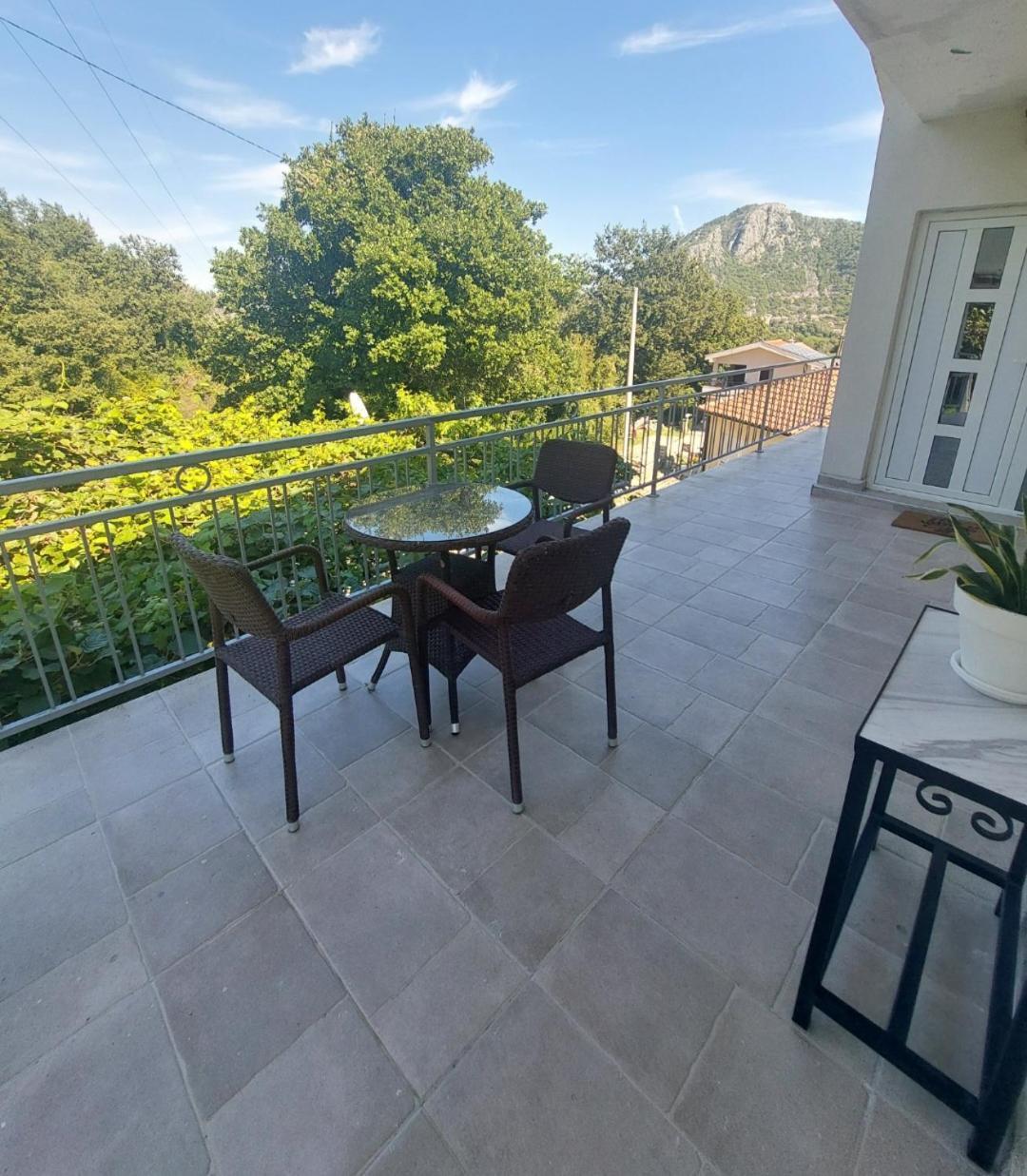 Superb Apartments Virpazar Δωμάτιο φωτογραφία